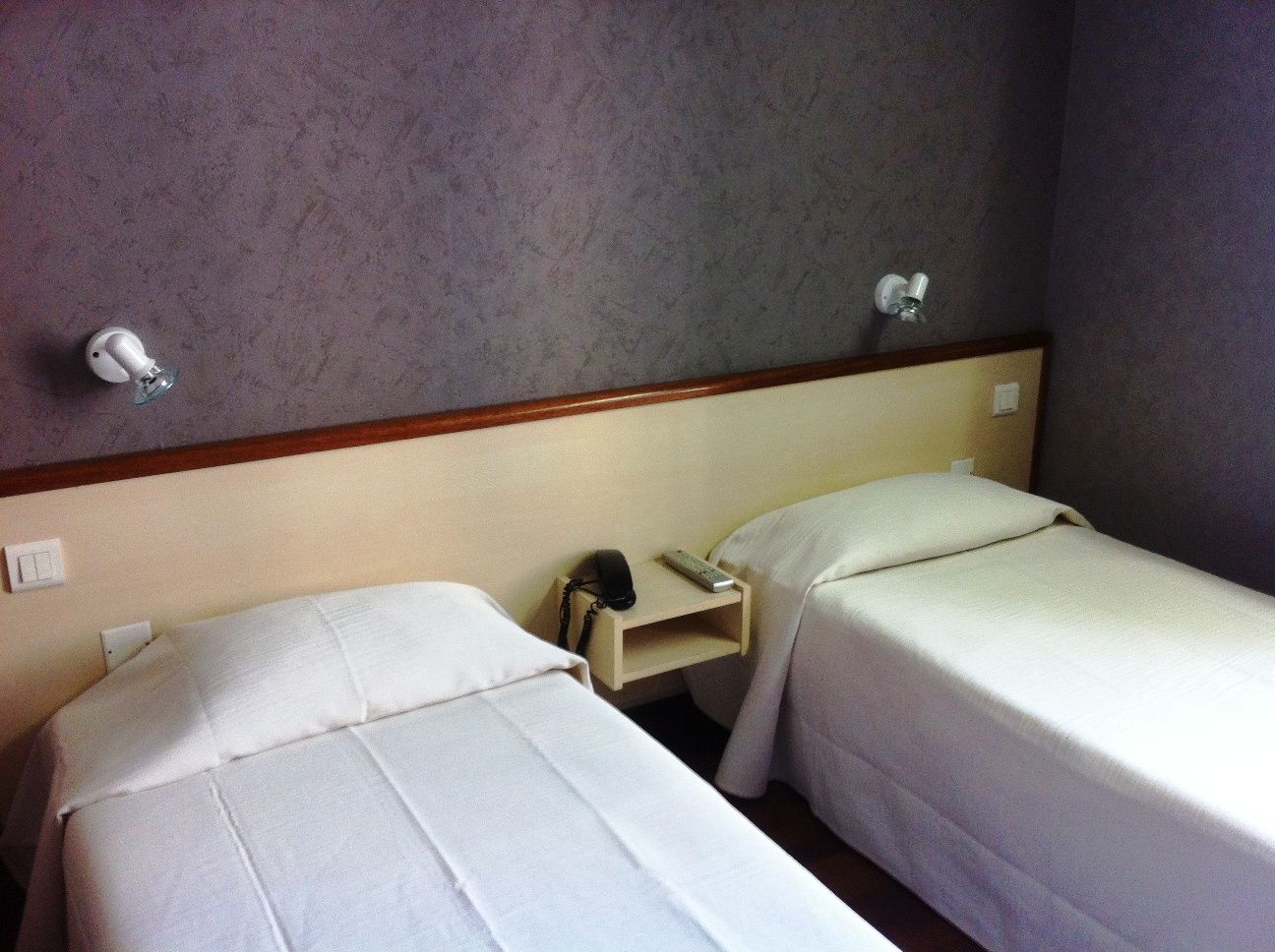 Hotel Du Sud Vieux Port Марсель Екстер'єр фото